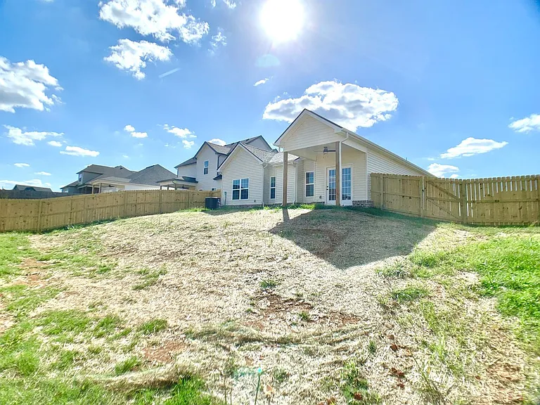 421 Ayden Ln — Photo 35