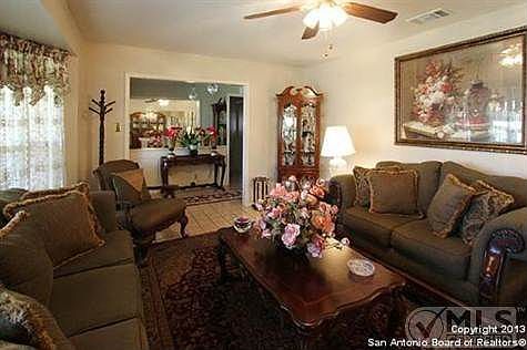 3rd image of 514 Balfour Dr