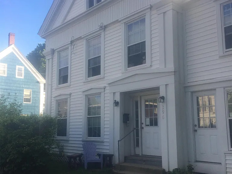 296 Turner St — Photo 29