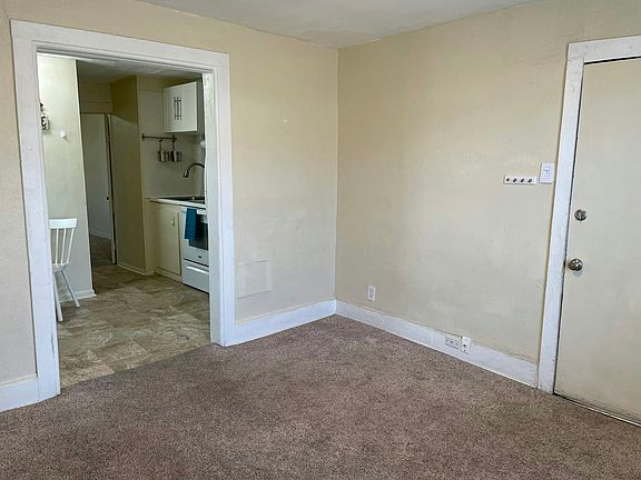 2nd image of 624 Knox Ct APT 2