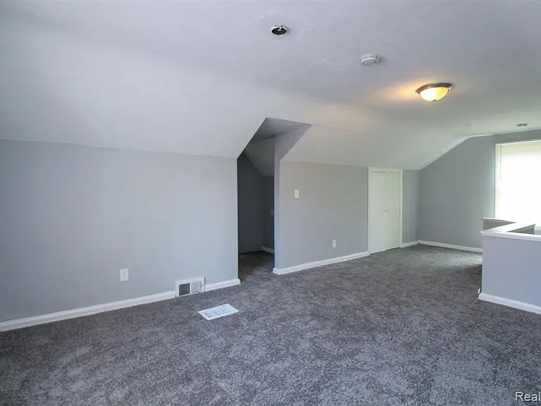 11689 Wayburn St — Photo 10
