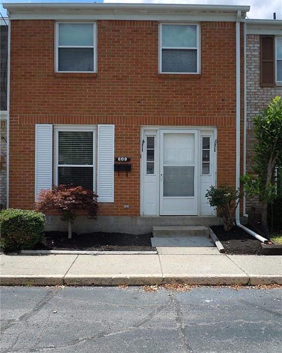 1st image of 609 Ramblewood Ct