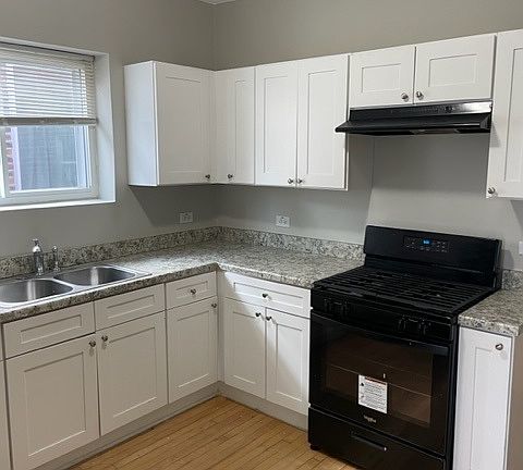 4th image of 2213 Elmwood Ave