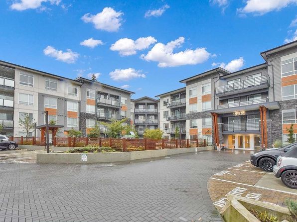19935 75a Ave #304, Langley, BC V2Y 1S1
