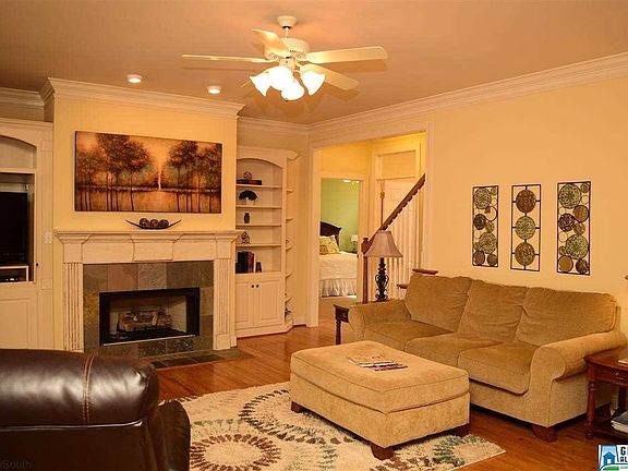 3rd image of 1046 Valley Crest Dr