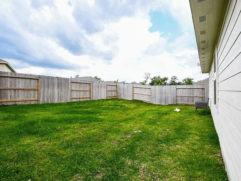 2728 Cadiz Bay Dr — Photo 32