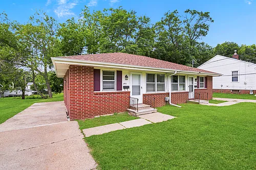 2816 53rd St Photo 1