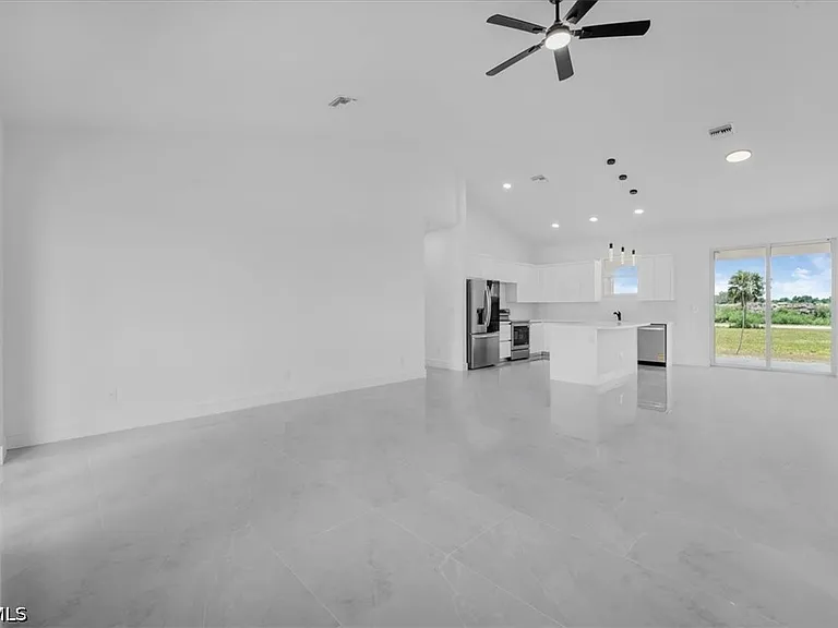 3812 NW 38th St — Photo 5