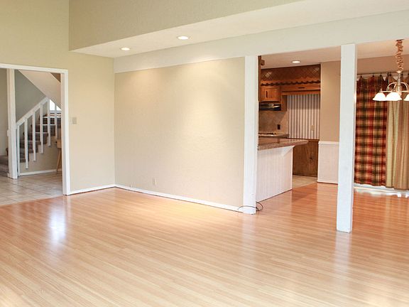 Open Floor plan makes entertaining family and friends easy