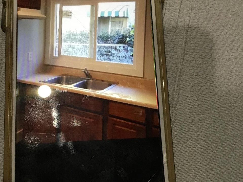 2nd image of 1052 W 54th St