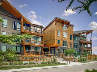 106 S Stewart Creek Rise #306, Canmore, AB T1W0N3