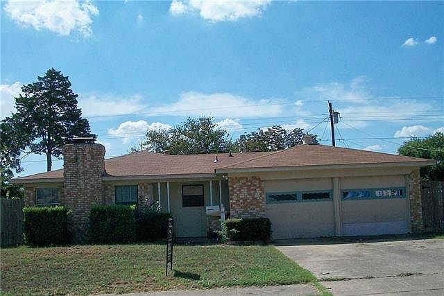 2nd image of 506 Katherine Ct