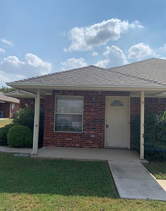 1st image of 1010 Turkey Creek Ct