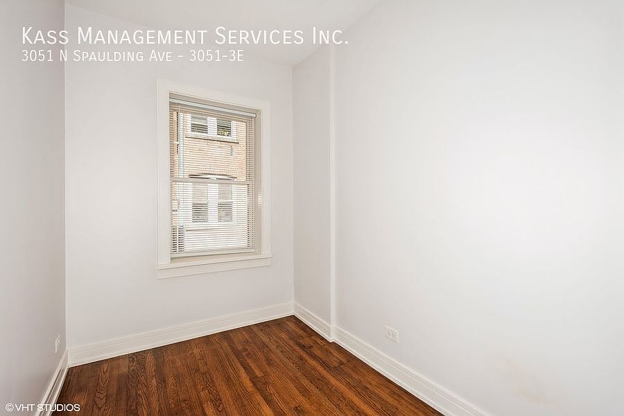 1st image of 3051 N Spaulding Ave #3E