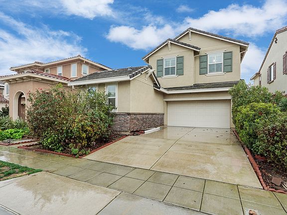 2nd image of 270 E Bella Serata Ave