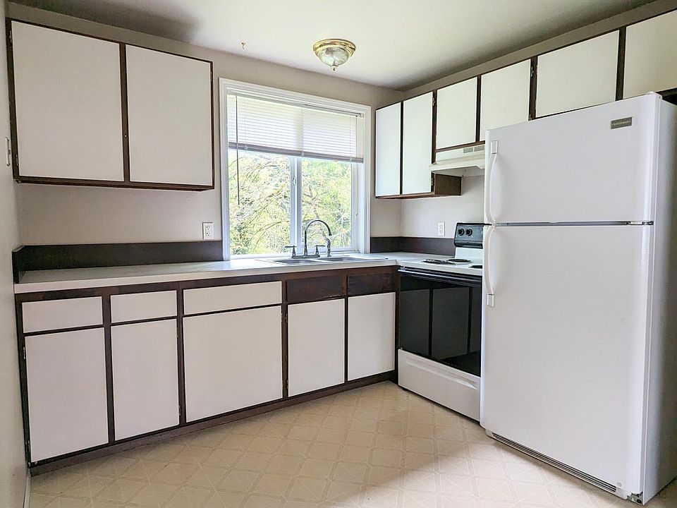 1st image of 1111 Sidney Ave
