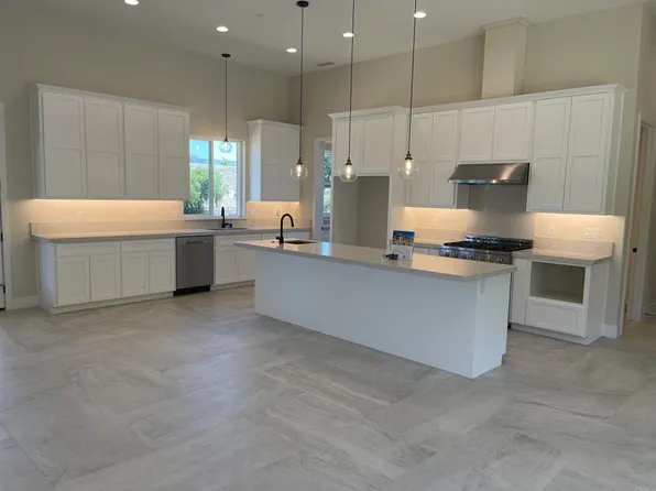 29120 N View Ln, Escondido, CA 92026