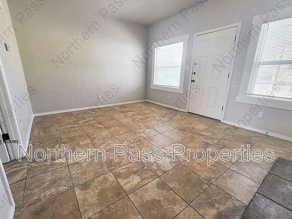 4th image of 1100 Cedar St #6