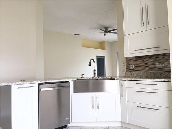 4th image of 14413 Addington Ct