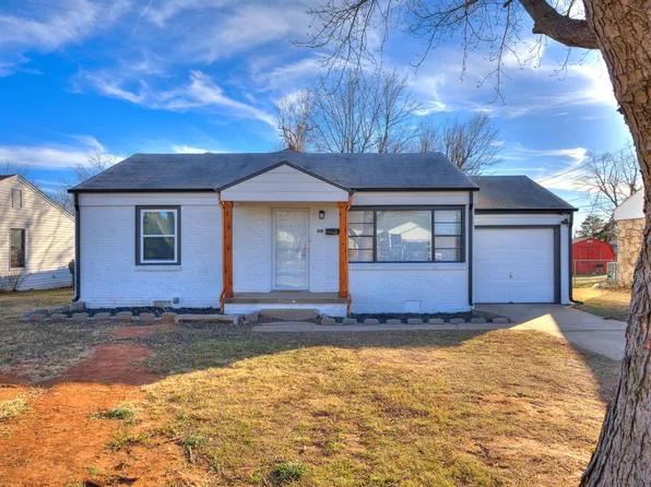 208 E Marshall Dr, Midwest City, OK 73110