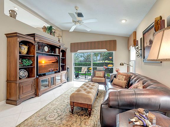 4th image of 6872 Lismore Avenue