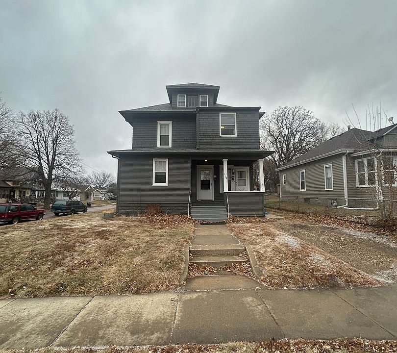 1st image of 1118 W 8th St #4