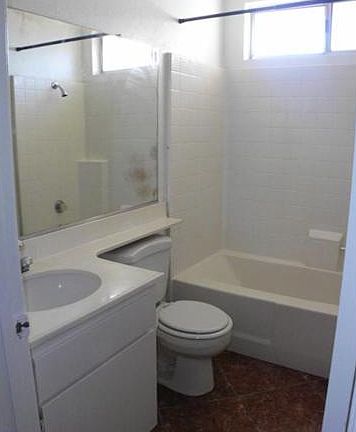 5th image of 25429 Wedmore Dr