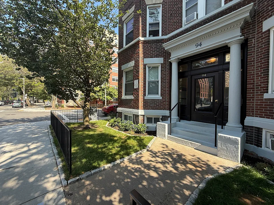 91 Kilmarnock St.