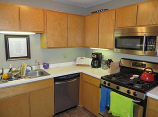 3034 Lake Shore Dr #A, Minneapolis, MN 55416