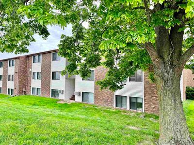 802 Benton Dr APT 31, Iowa City, IA, 52246