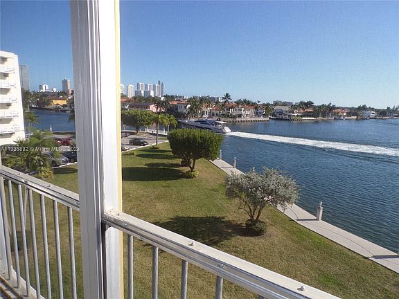 2nd image of 3020 Marcos Dr APT S404