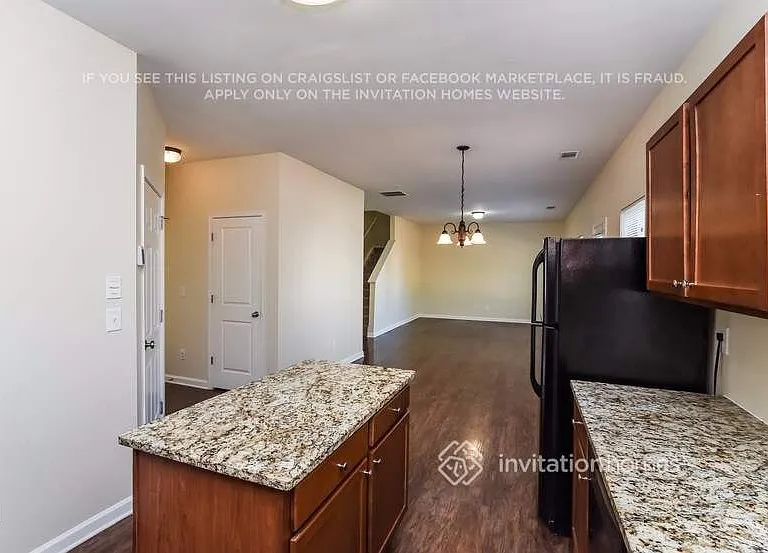 3467 Rosebud Park Dr — Photo 9
