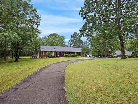 3rd image of 333 Richland Cir