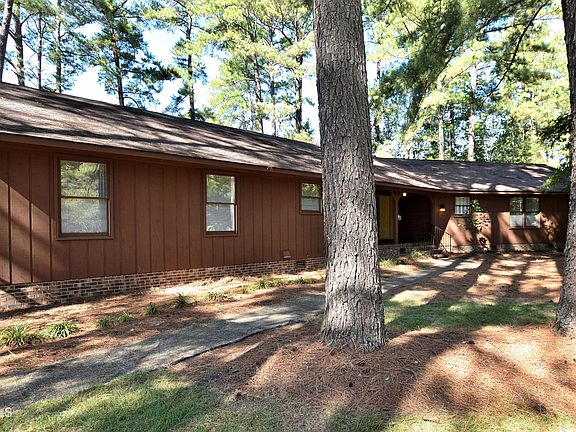 2nd image of 404 Fairfield Drive