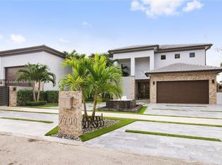 7700 NW 163rd St, Miami Lakes, FL 33016