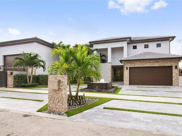 7700 NW 163rd St, Miami Lakes, FL 33016
