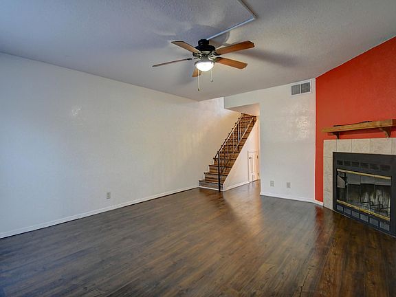 2nd image of 3301 Monroe St NE Unit L121