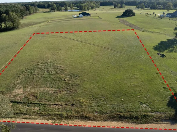 18 Rosemary Rd, Saint Francisville, LA 70775