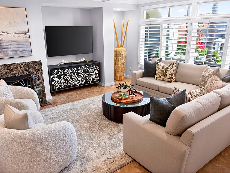 5470 La Jolla Blvd #H102 — Photo 5
