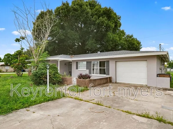 13802 2nd St, Fort Myers, FL 33905
