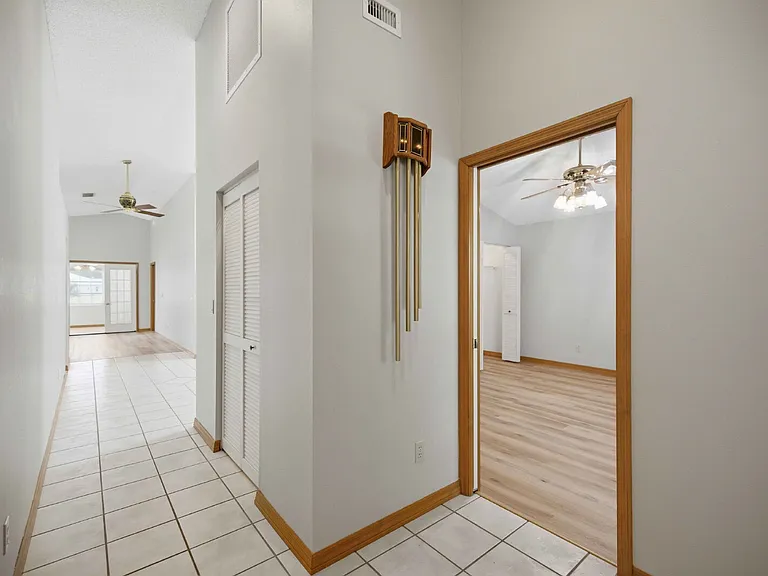 9177 SW 91st Cir — Photo 9