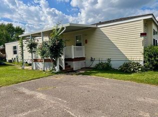 1231 Deerfield Dr, Maplewood, MN 55119