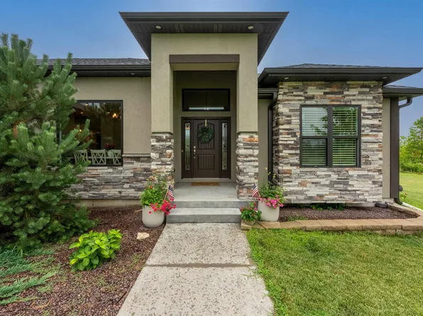 23490 Hope Ln, Sedalia, MO 65301