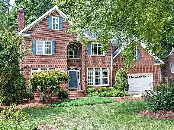 4/5 Bedroom with Work Shop