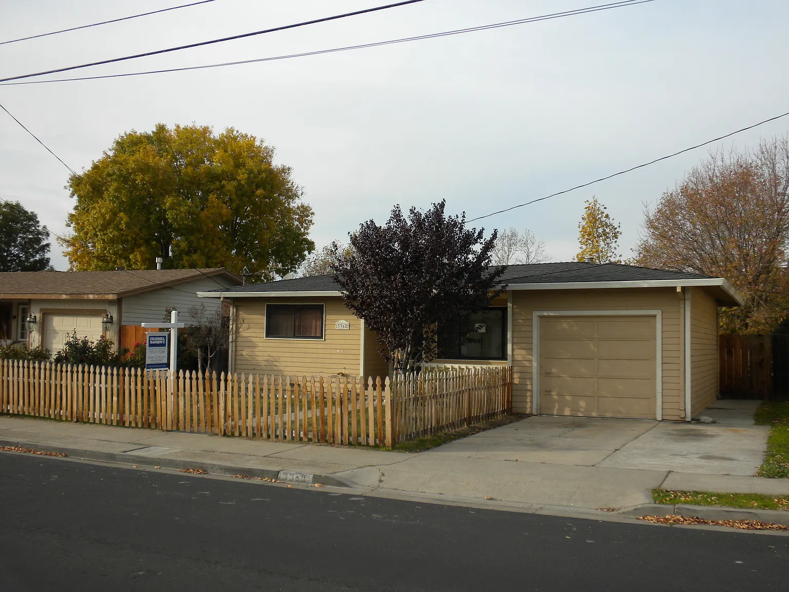 3368 Madeira Way photo 1