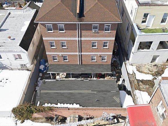 5th image of 3544 -3546 Laconia Avenue