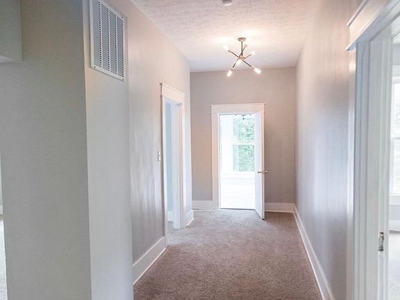 3rd image of 4128 Forest Ave #2