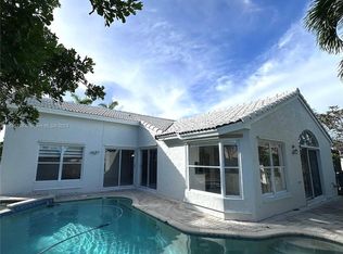 480 NW 188th Ter, Hollywood, FL 33029