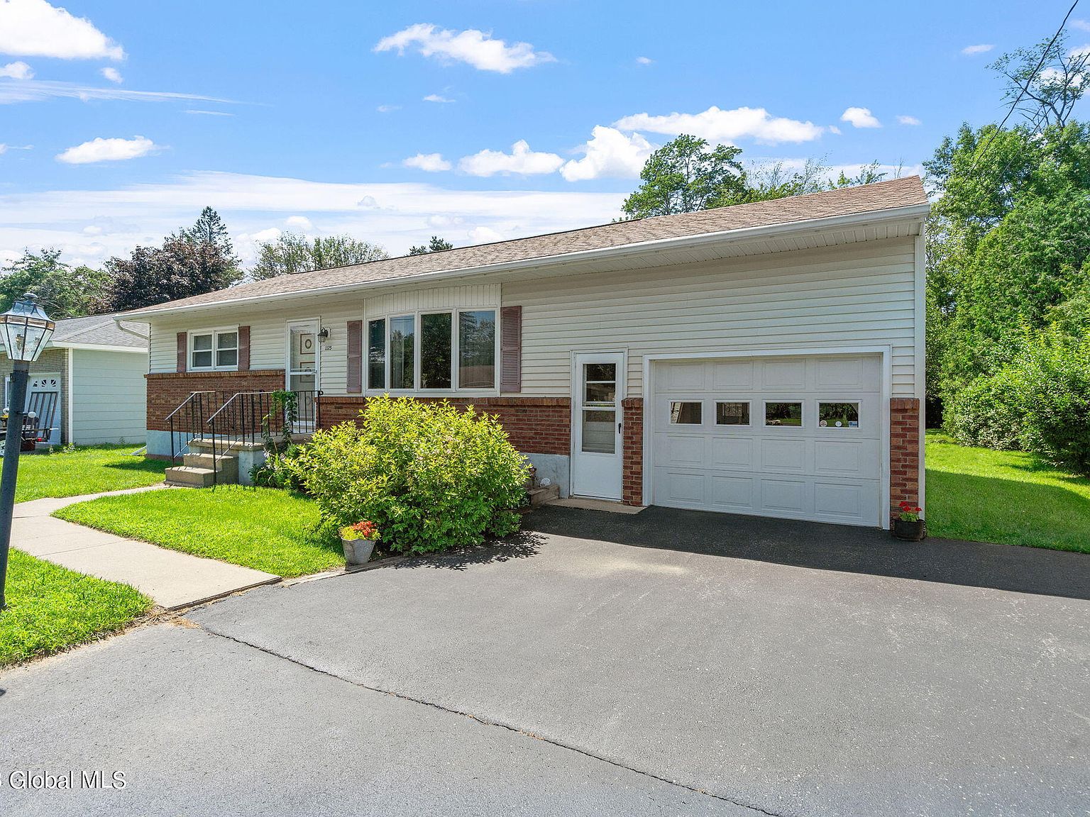 1125 St Jude Drive, Schenectady, NY 12303 Zillow