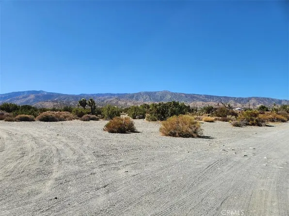 12 Cambria Rd, Pinon Hills, CA 92372